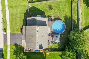1202 Bristol Trail Rd, Lake Zurich, IL 60047 - Photo 5