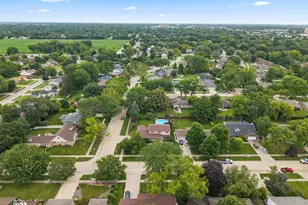 226 Meadowwood Dr, Joliet, IL 60431 - Photo 41
