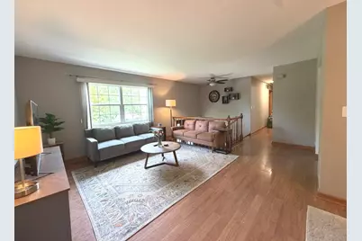 360 Homewood Drive, Bolingbrook, IL 60440 - Photo 5