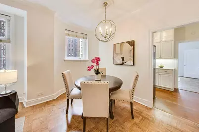 222 E Chestnut Street #9D, Chicago, IL 60611 - Photo 7