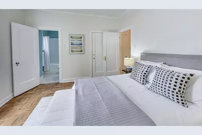 222 E Chestnut Street #9D, Chicago, IL 60611 - Photo 9