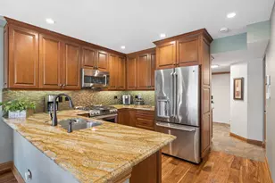 328 Cromwell Ct, Westmont, IL 60559 - Photo 7
