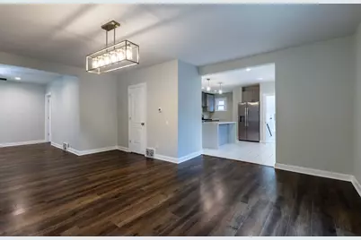 38 N Green Street, Carpentersville, IL 60110 - Photo 7