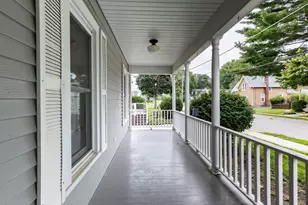 38 N Green St, Carpentersville, IL 60110 - Photo 3