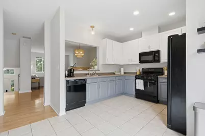 2292 Daybreak Drive, Aurora, IL 60503 - Photo 9