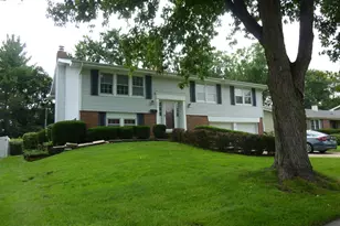 21W651 Glen Valley Dr, Glen Ellyn, IL 60137 - Photo 1
