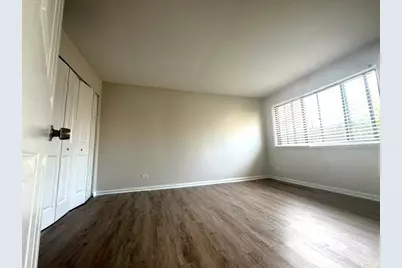 2000 Bayside Drive #110, Palatine, IL 60074 - Photo 7