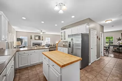 1075 Robinson Street, Elburn, IL 60119 - Photo 17