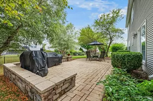 1075 Robinson St, Elburn, IL 60119 - Photo 5