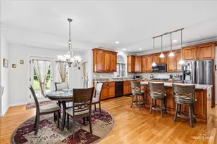 40W850 Stonecrest Dr, Elgin, IL 60124 - Photo 11