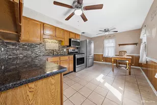 14506 Sawyer Ave, Midlothian, IL 60445 - Photo 5
