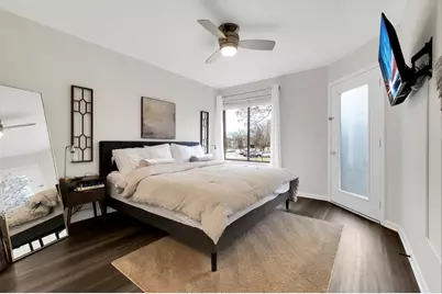 379 Sandhurst Circle #1, Glen Ellyn, IL 60137 - Photo 13