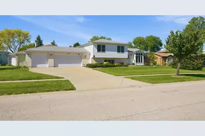 752 Rosanne Street, Lockport, IL 60441 - Photo 5