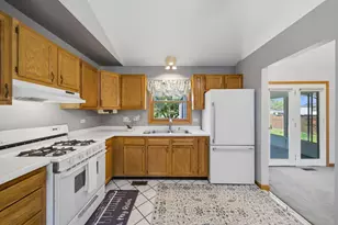 752 Rosanne St, Lockport, IL 60441 - Photo 17