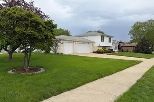 752 Rosanne St, Lockport, IL 60441 - Photo 3