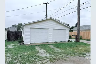 828 Tonti Street, Lasalle, IL 61301 - Photo 5