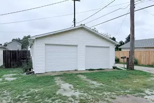 828 Tonti St, Lasalle, IL 61301 - Photo 5