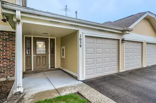 1059 Southbury Ln, Wheeling, IL 60090 - Photo 1