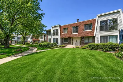 2711 Hobson Road #5, Woodridge, IL 60517 - Photo 5