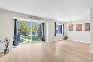 2711 Hobson Rd, Woodridge, IL 60517 - Photo 7