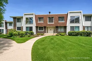 2711 Hobson Rd, Woodridge, IL 60517 - Photo 1