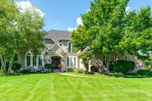 39598 Orchard Bluff Ln, Wadsworth, IL 60083 - Photo 1