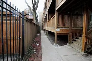 1901 W Newport Ave, Chicago, IL 60657 - Photo 21