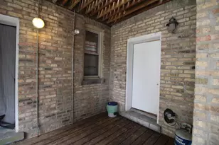 1901 W Newport Ave, Chicago, IL 60657 - Photo 17