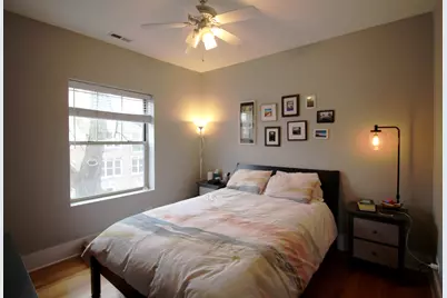 1901 W Newport Avenue #2, Chicago, IL 60657 - Photo 11
