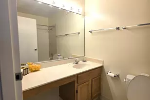 200 N Dearborn St, Chicago, IL 60601 - Photo 21