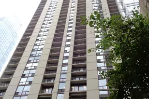 200 N Dearborn St, Chicago, IL 60601 - Photo 1