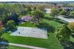 3455 Treaty Ln, Hoffman Estates, IL 60192 - Photo 41