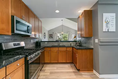 1409 New Haven Drive #1409, Cary, IL 60013 - Photo 7