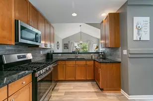 1409 New Haven Dr, Cary, IL 60013 - Photo 7