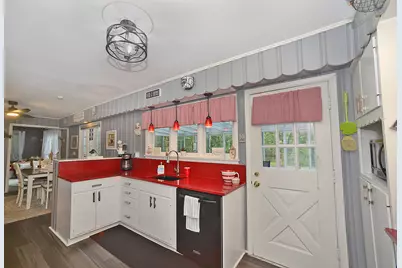 733 E Main Street, Ottawa, IL 61350 - Photo 7