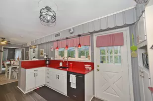 733 E Main St, Ottawa, IL 61350 - Photo 7