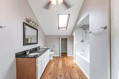 8728 S Rockwell Avenue, Evergreen Park, IL 60805 - Photo 9
