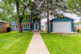 8728 S Rockwell Ave, Evergreen Park, IL 60805 - Photo 1