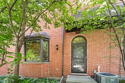 1339 E Central Road, Arlington Heights, IL 60005 - Photo 1