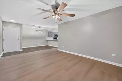 718 Rodenburg Road #206, Roselle, IL 60172 - Photo 9
