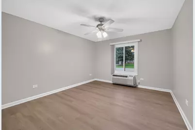 718 Rodenburg Road #206, Roselle, IL 60172 - Photo 23
