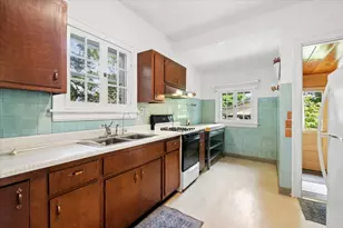 285 N Larch Ave, Elmhurst, IL 60126 - Photo 13