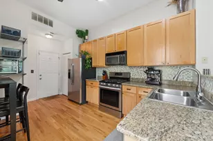 2607 N Hamlin Ave, Chicago, IL 60647 - Photo 7