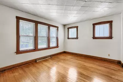 709 Center Street, Waukegan, IL 60085 - Photo 15