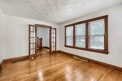 709 Center Street, Waukegan, IL 60085 - Photo 11