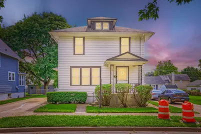 709 Center Street, Waukegan, IL 60085 - Photo 1