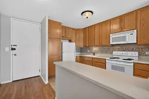 1660 N La Salle Dr, Chicago, IL 60614 - Photo 5