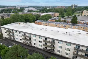 8232 Niles Center Rd, Skokie, IL 60077 - Photo 21