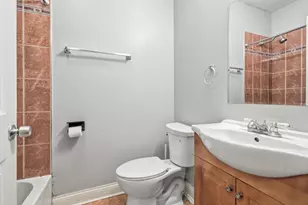 1517 E Marquette Rd, Chicago, IL 60637 - Photo 13