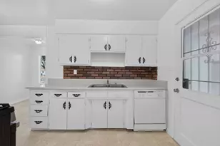 4944 Wilton Pl, Riverside, CA 92504 - Photo 13
